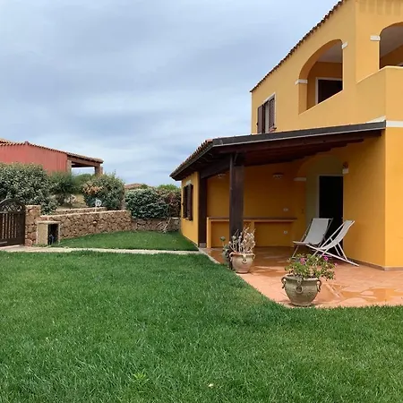 Casa Bouganville Vignola Mare
