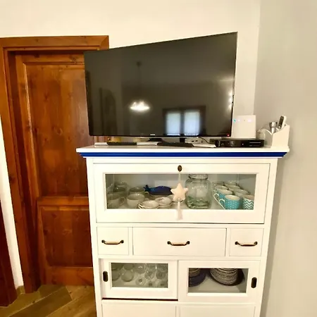 Apartment Casa Bouganville Vignola Mare