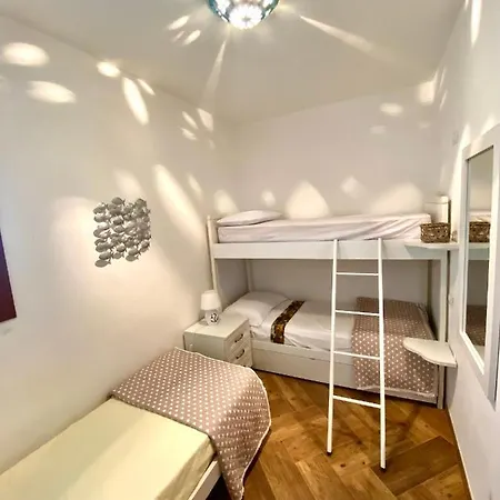 Casa Bouganville Apartment Vignola Mare